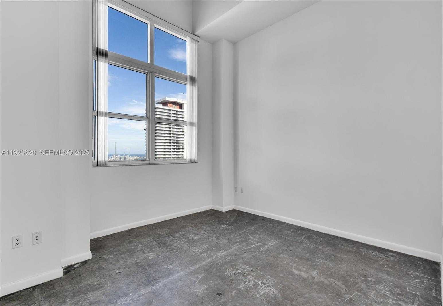 Small Image of 133 NORTH EAST 2ND AVE #3610, Miami Number 13