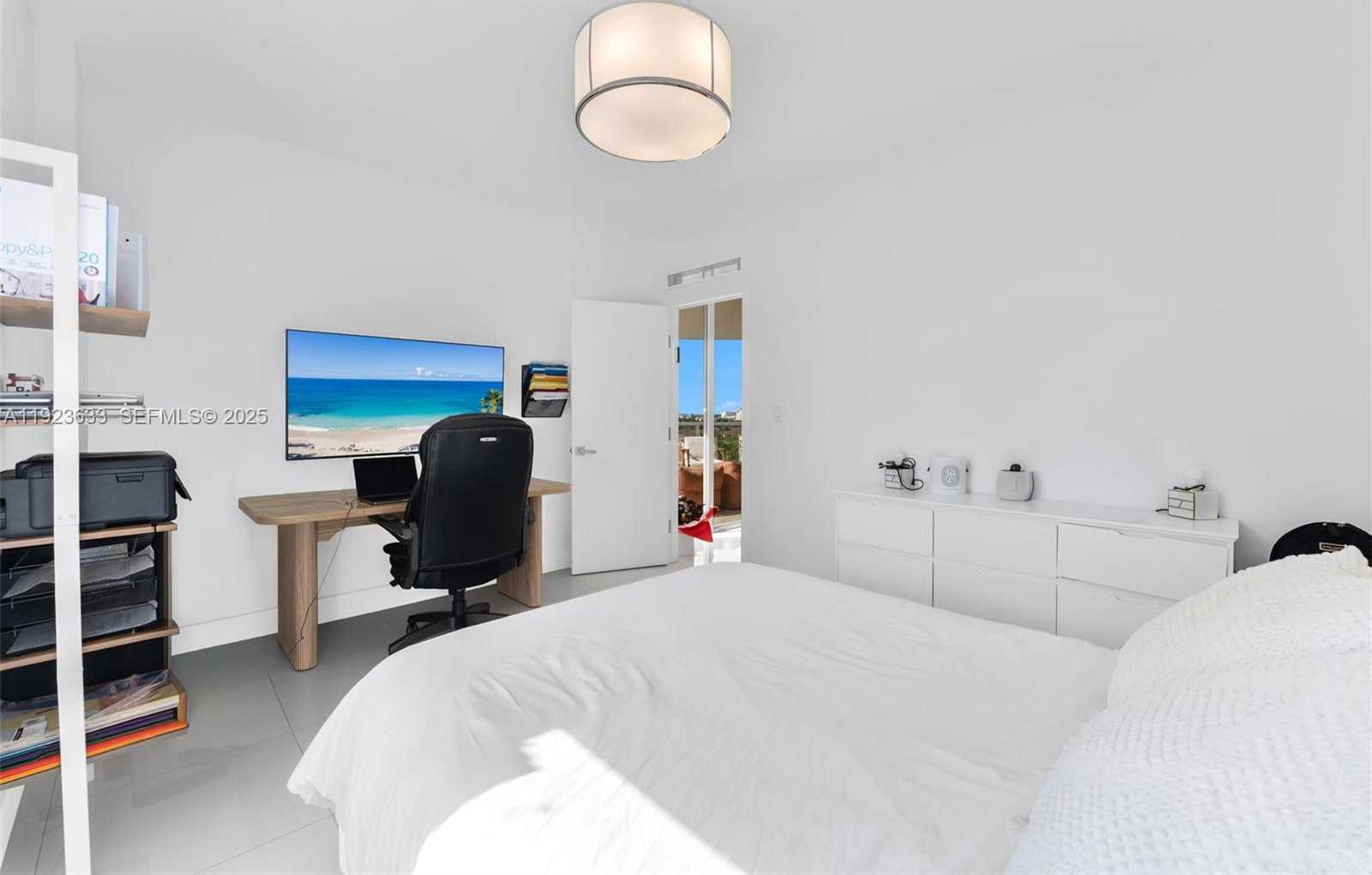 Small Image of 19500 TURNBERRY WAY #7D, Aventura Number 19