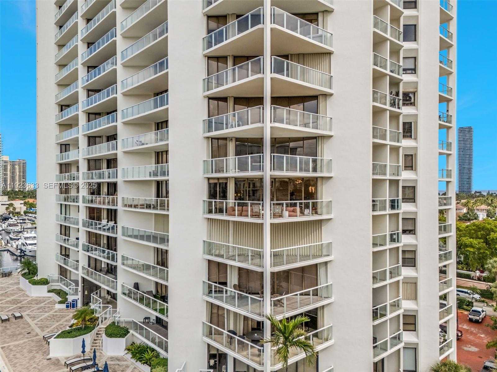 Small Image of 19500 TURNBERRY WAY #7D, Aventura Number 29