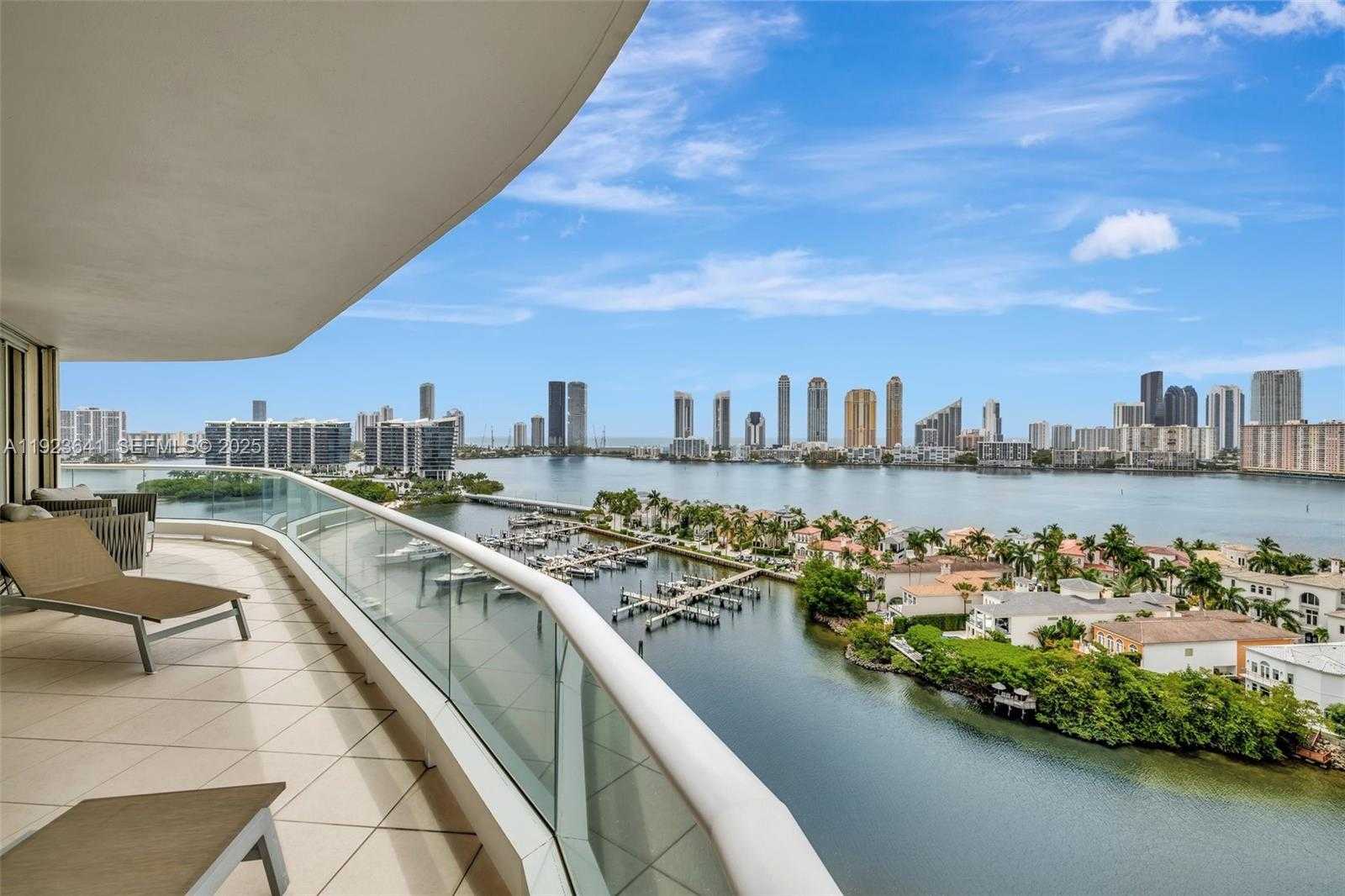 Small Image of 7000 ISLAND BLVD #1701, Aventura Number 17