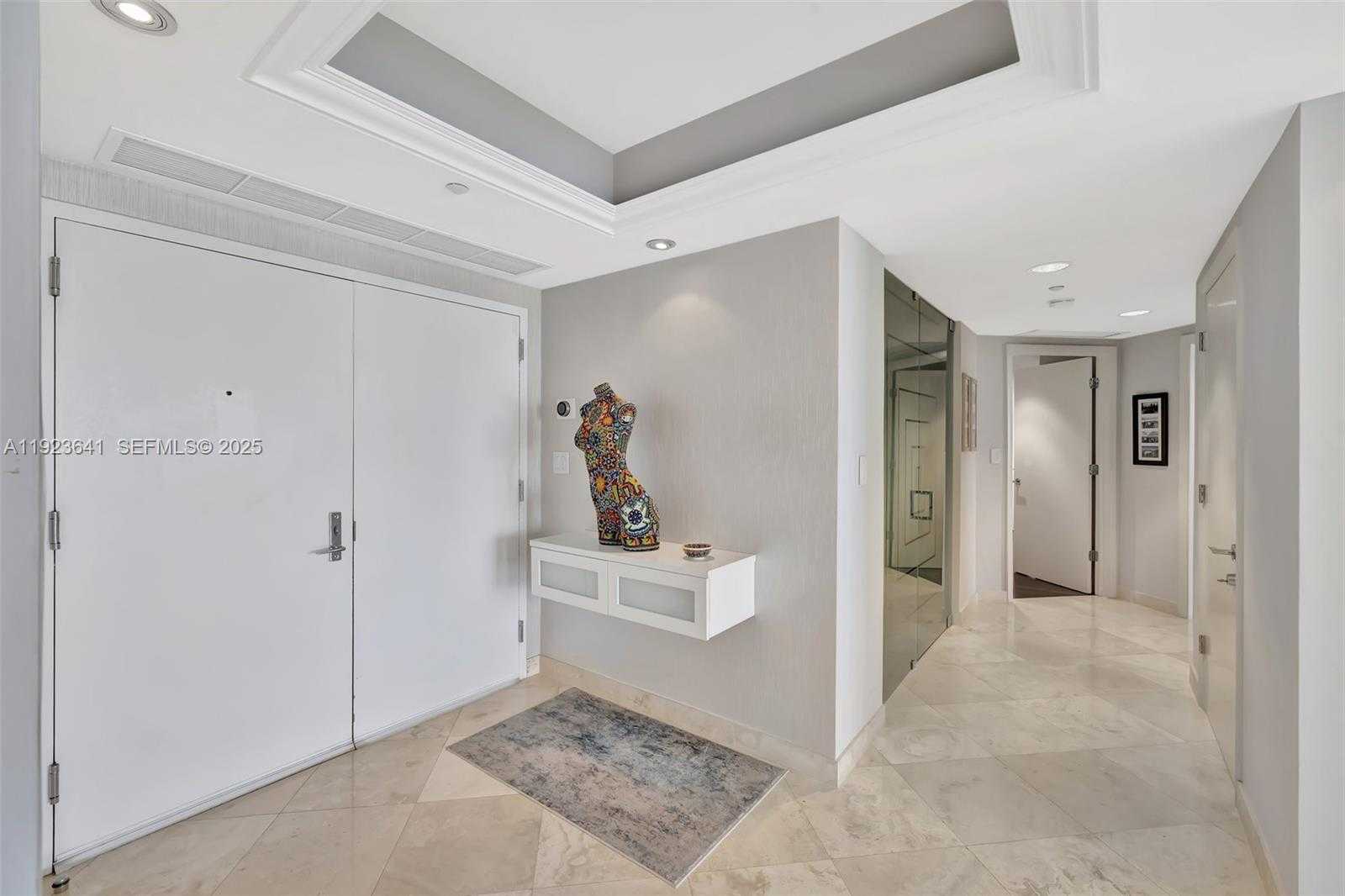 Small Image of 7000 ISLAND BLVD #1701, Aventura Number 19