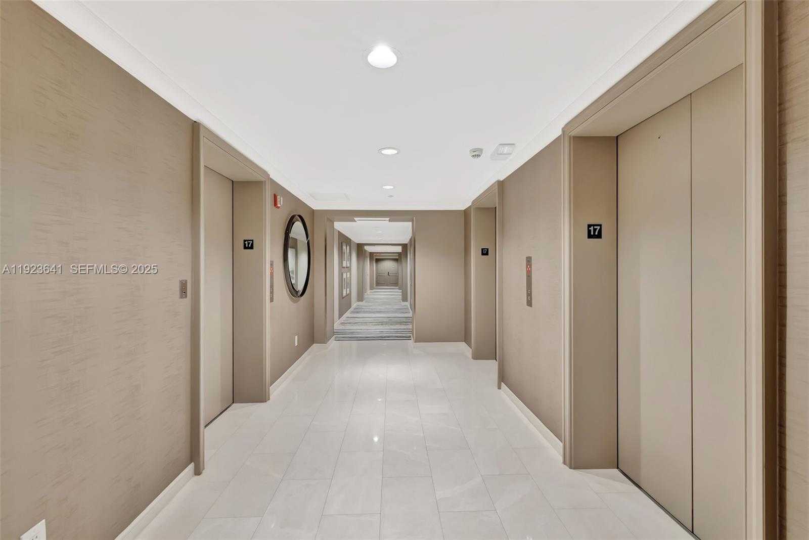 Small Image of 7000 ISLAND BLVD #1701, Aventura Number 32