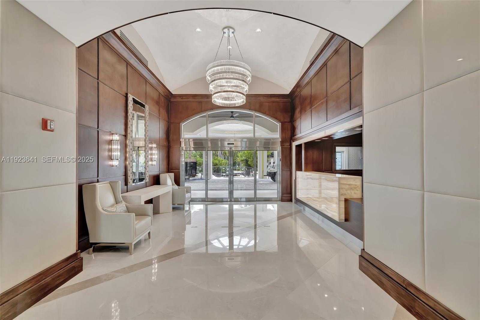 Small Image of 7000 ISLAND BLVD #1701, Aventura Number 33