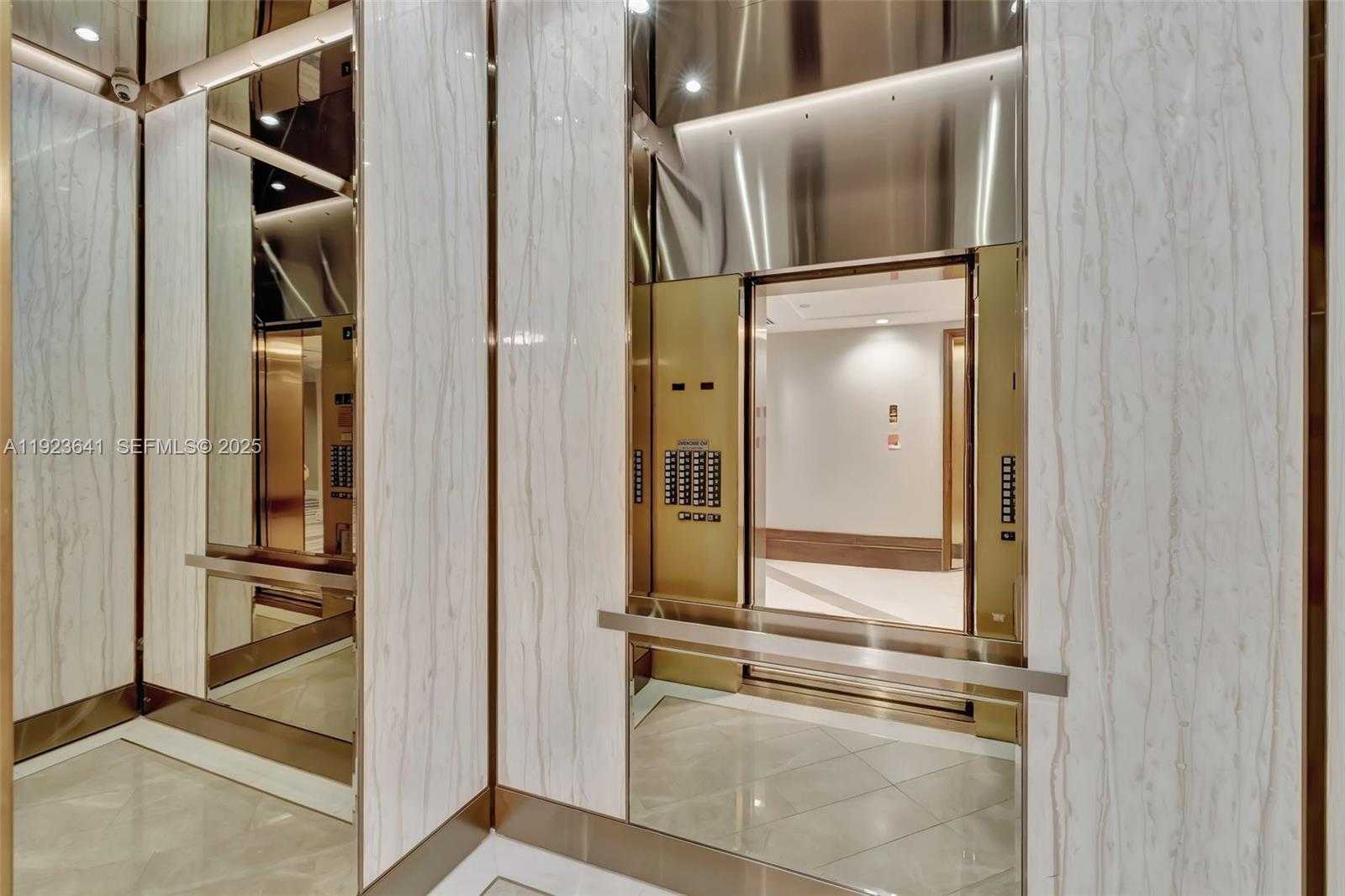 Small Image of 7000 ISLAND BLVD #1701, Aventura Number 45