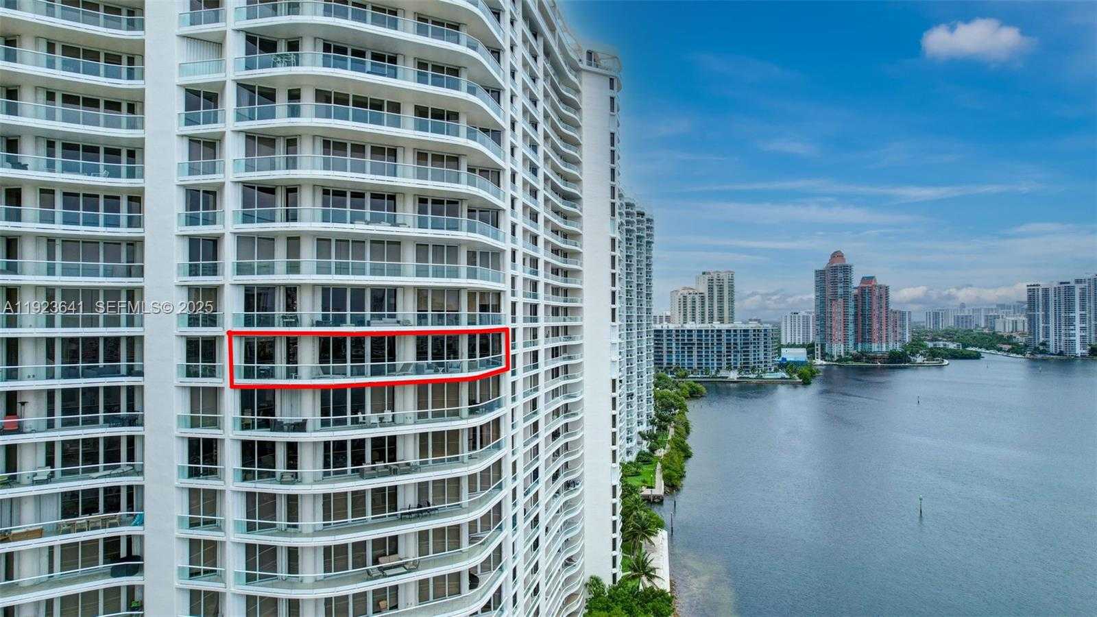 Small Image of 7000 ISLAND BLVD #1701, Aventura Number 57