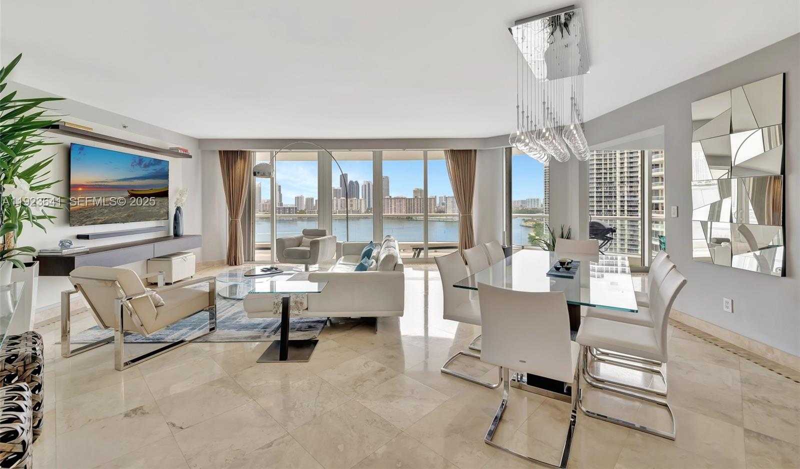 Small Image of 7000 ISLAND BLVD #1701, Aventura Number 6