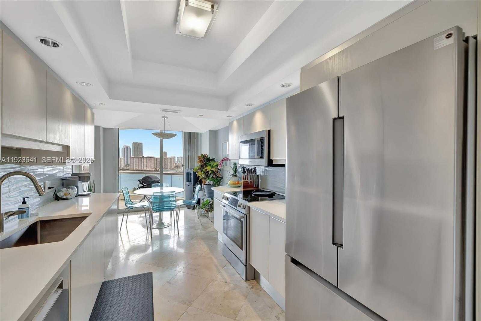 Small Image of 7000 ISLAND BLVD #1701, Aventura Number 7