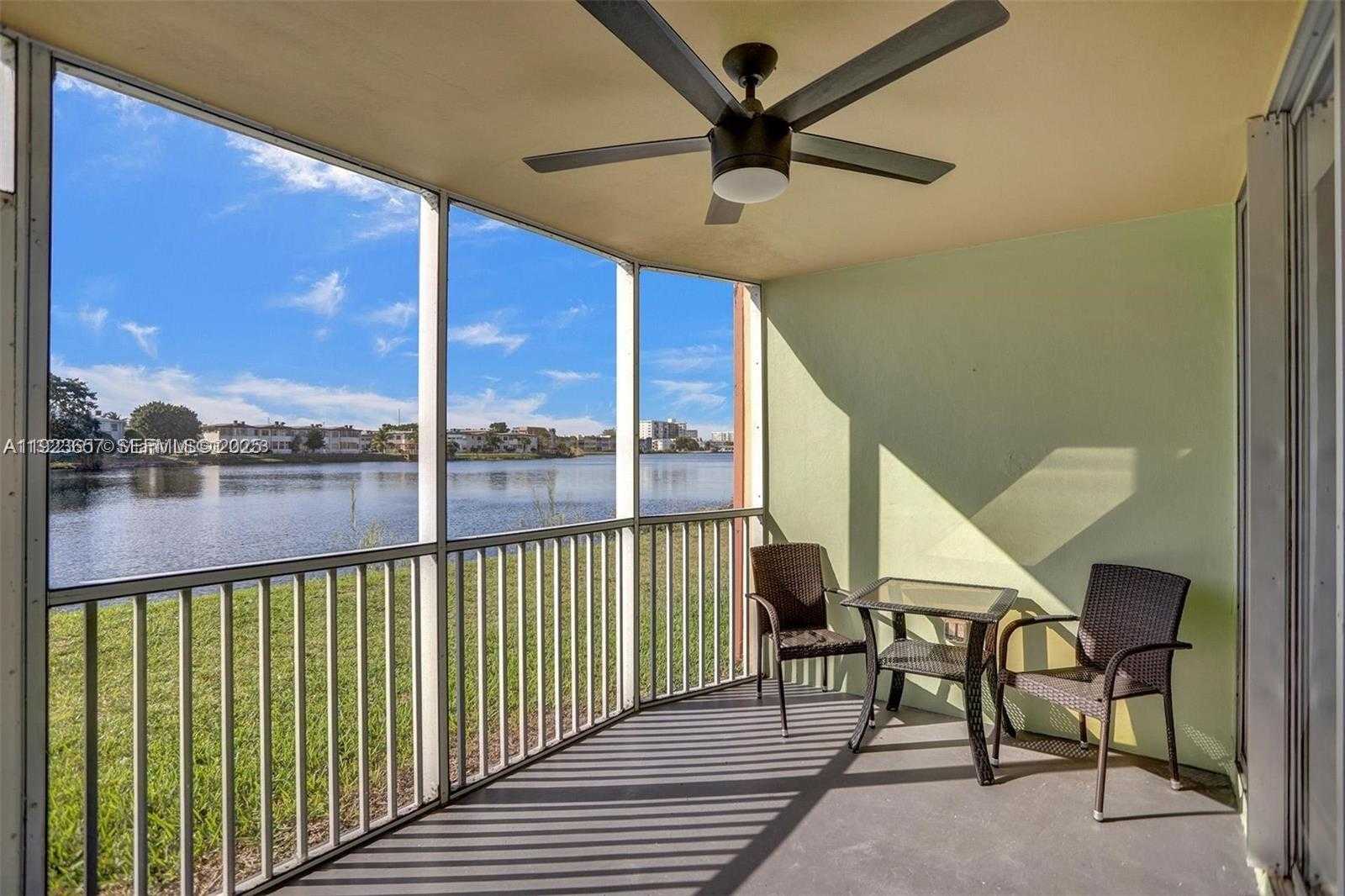 Small Image of 1750 NE 191st St, Miami, FL 33179, USA Number 11