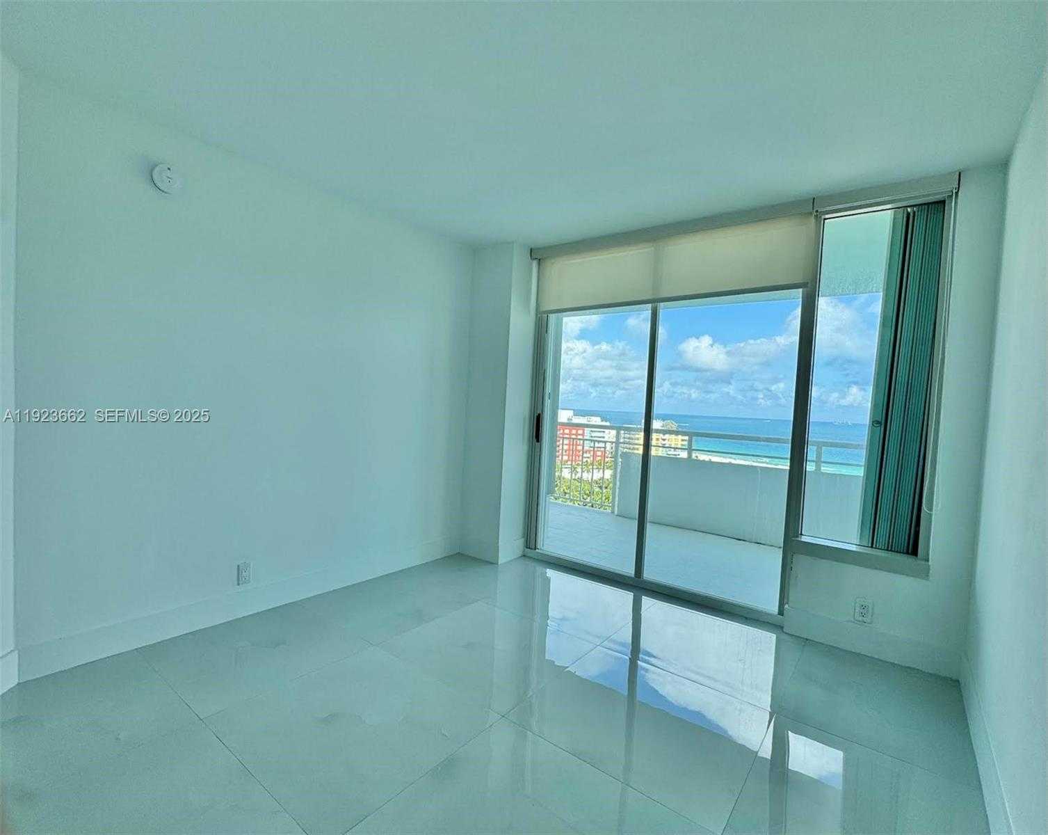 Small Image of 400 SOUTH POINTE DR #1610, Miami Beach Number 10