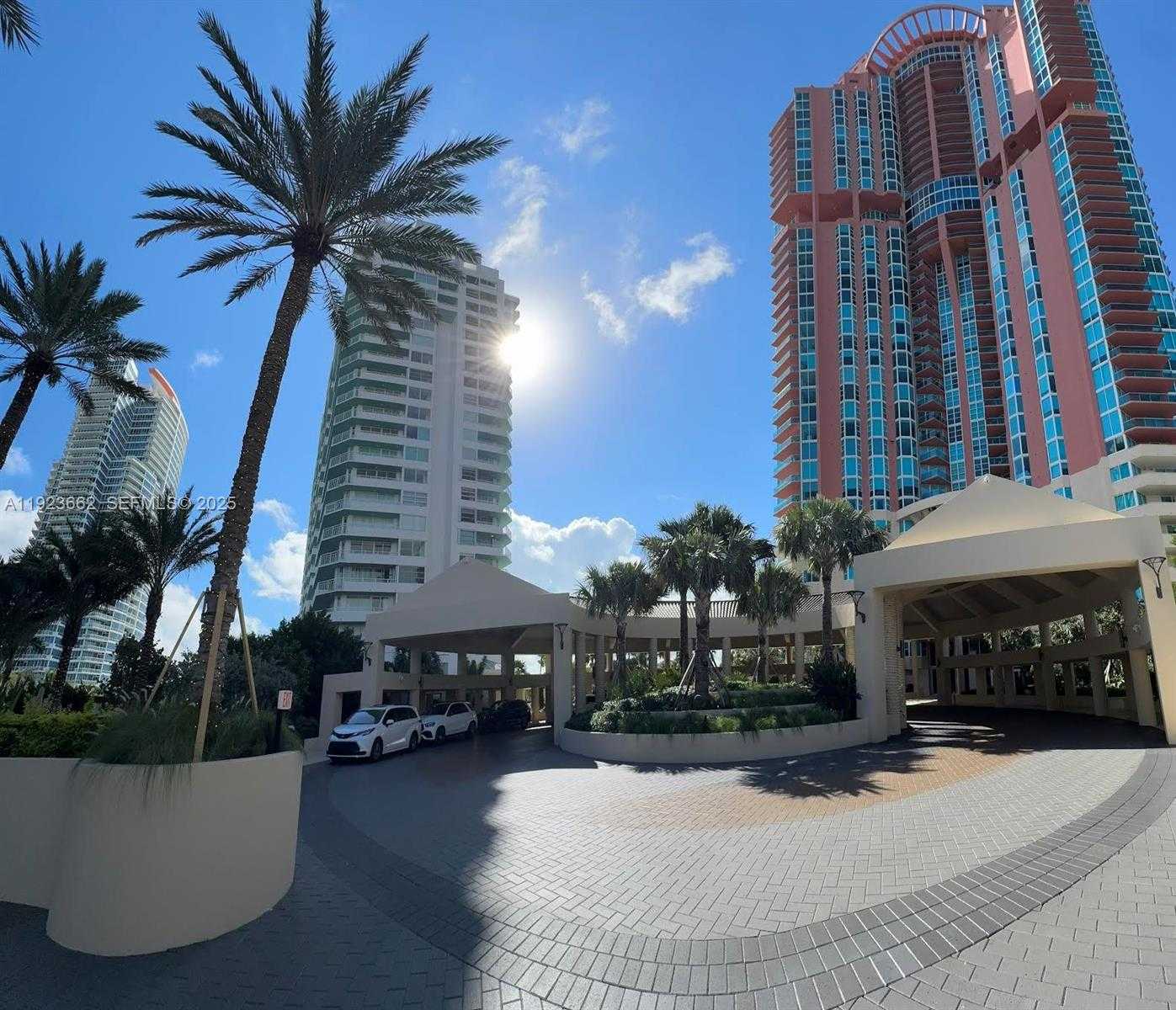 Small Image of 400 SOUTH POINTE DR #1610, Miami Beach Number 18