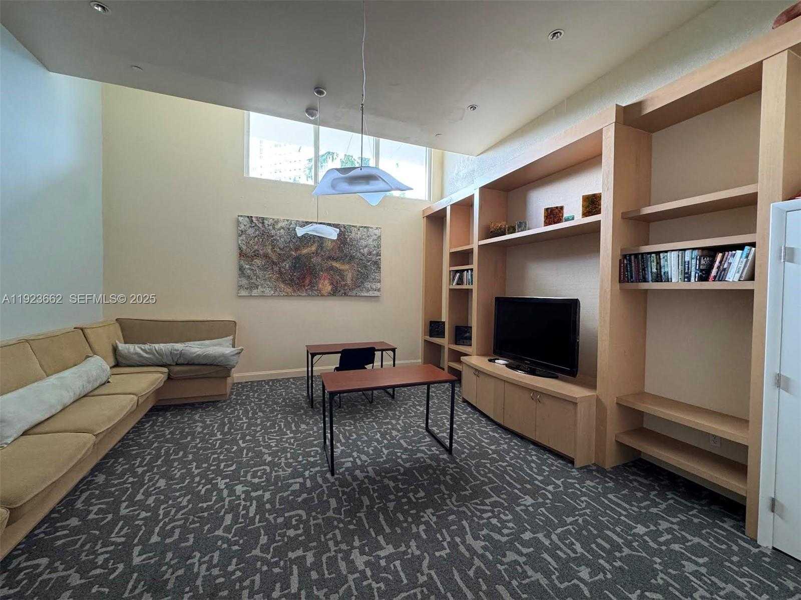 Small Image of 400 SOUTH POINTE DR #1610, Miami Beach Number 39