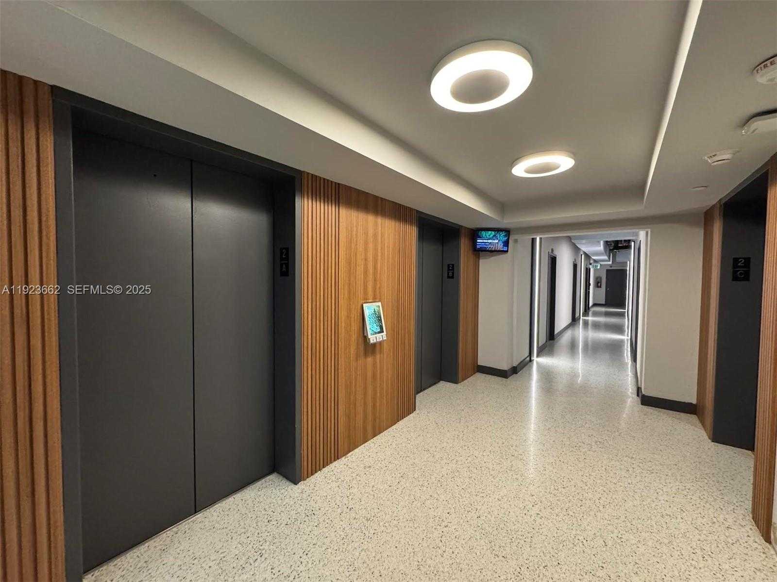 Small Image of 400 SOUTH POINTE DR #1610, Miami Beach Number 42