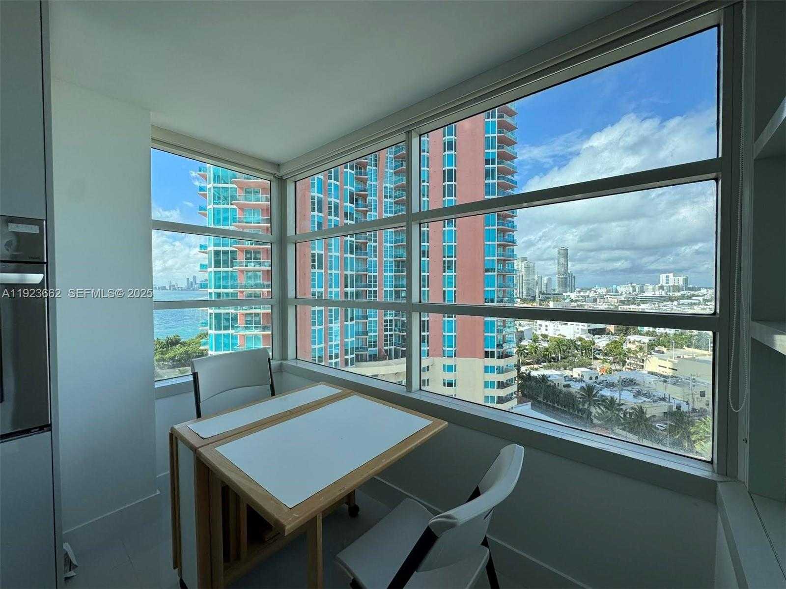 Small Image of 400 SOUTH POINTE DR #1610, Miami Beach Number 5