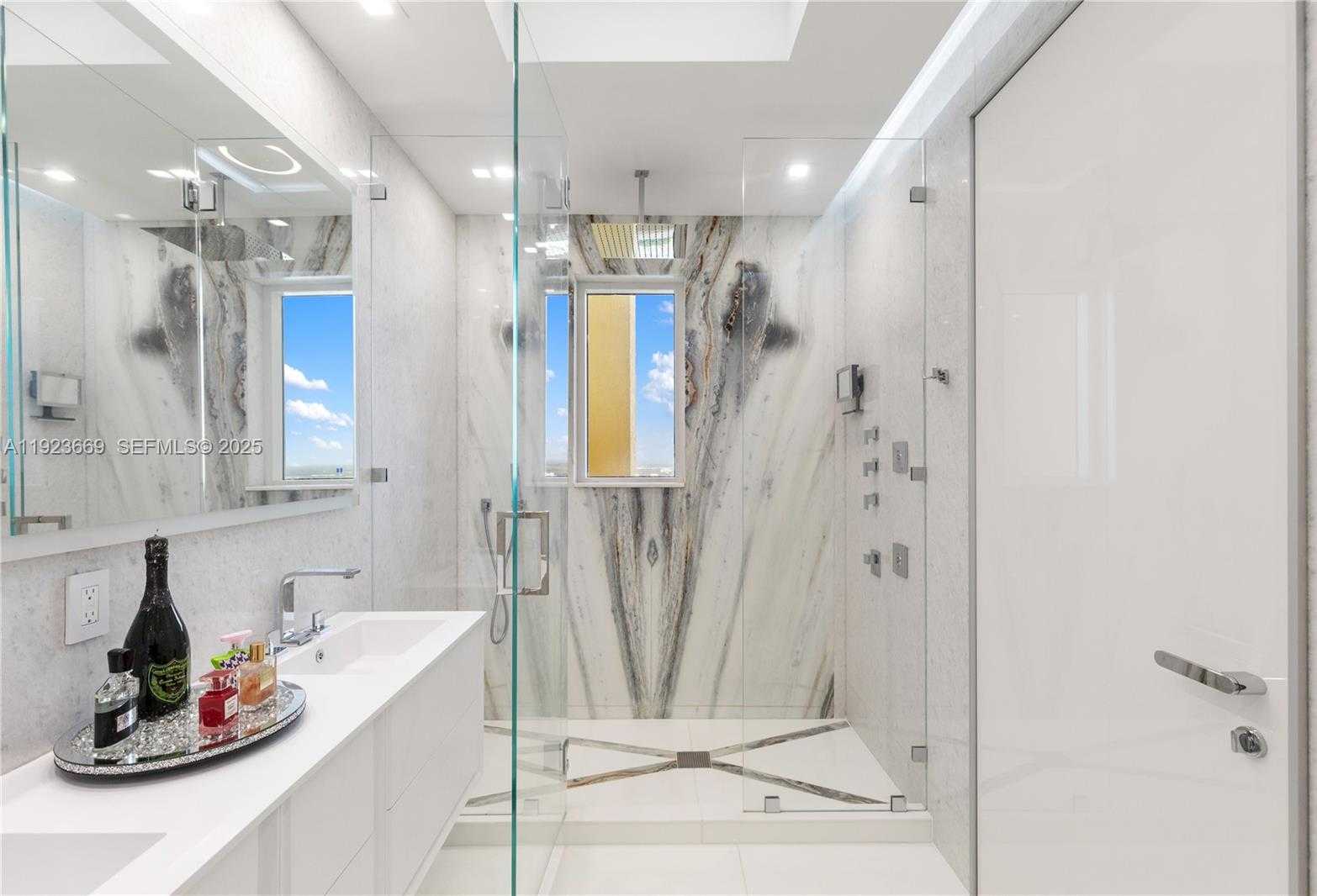 Small Image of 17875 COLLINS AVE #PH4701, Sunny Isles Beach Number 35