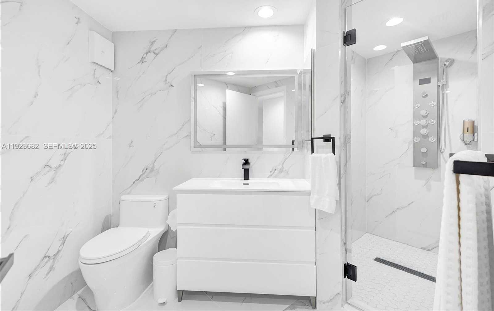 Small Image of 4000 ISLAND BLVD #2301, Aventura Number 43