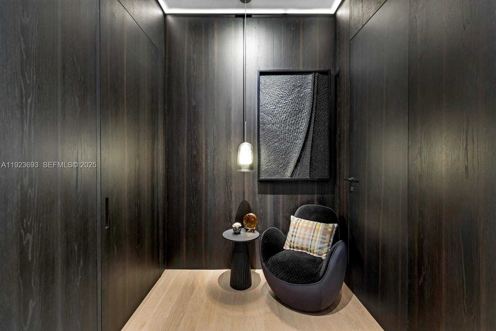 Small Image of 800 SOUTH POINTE DR #801, Miami Beach Number 30