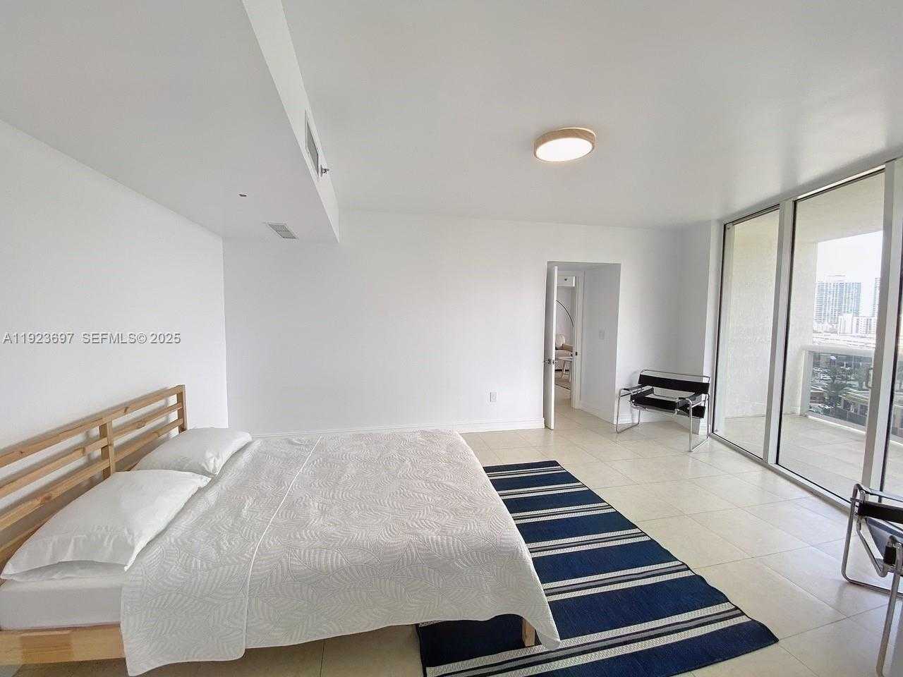 Small Image of 17201 COLLINS AVE #1009, Sunny Isles Beach Number 11