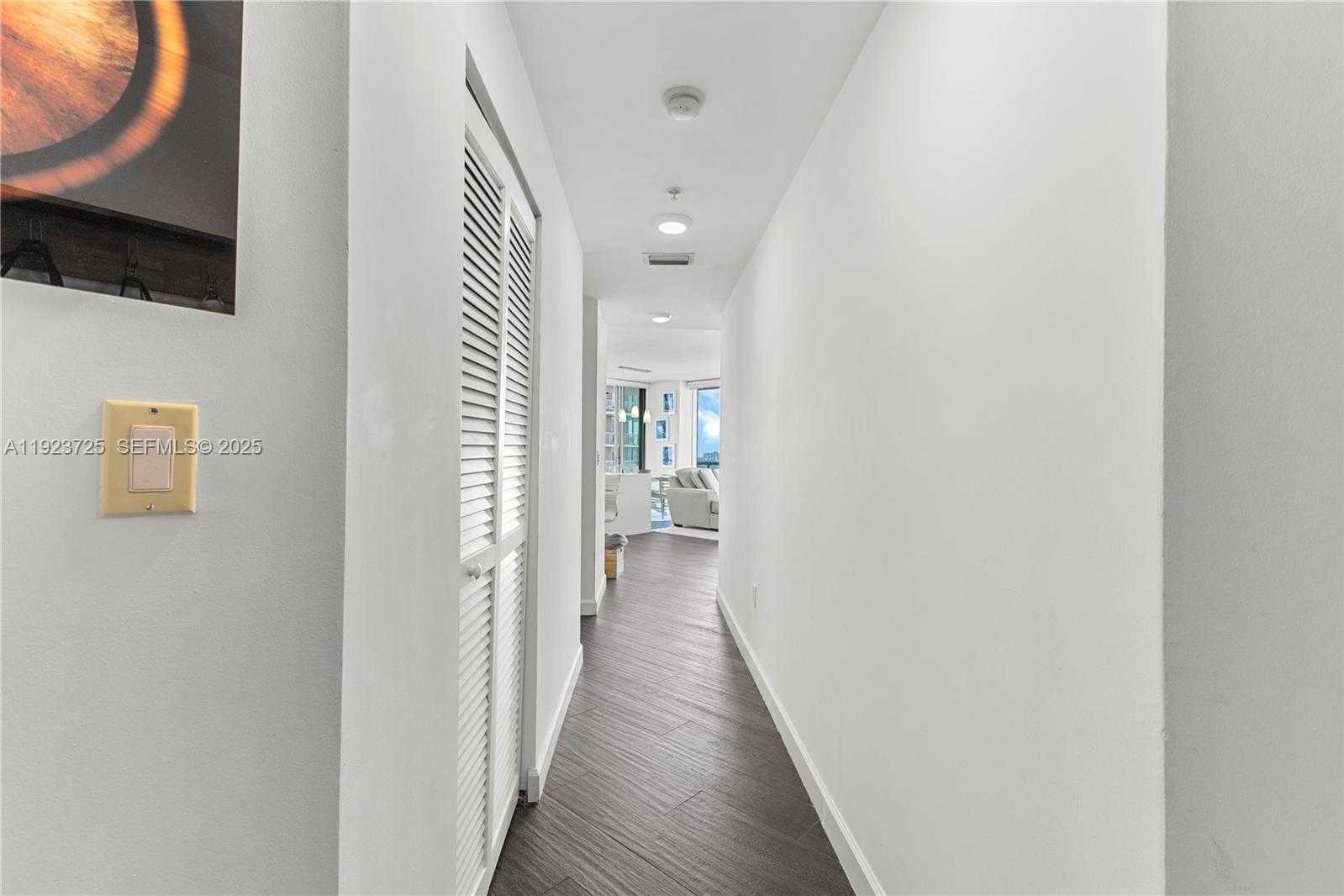 Small Image of 1111 SOUTH WEST 1ST AVE #2614-N, Miami Number 3