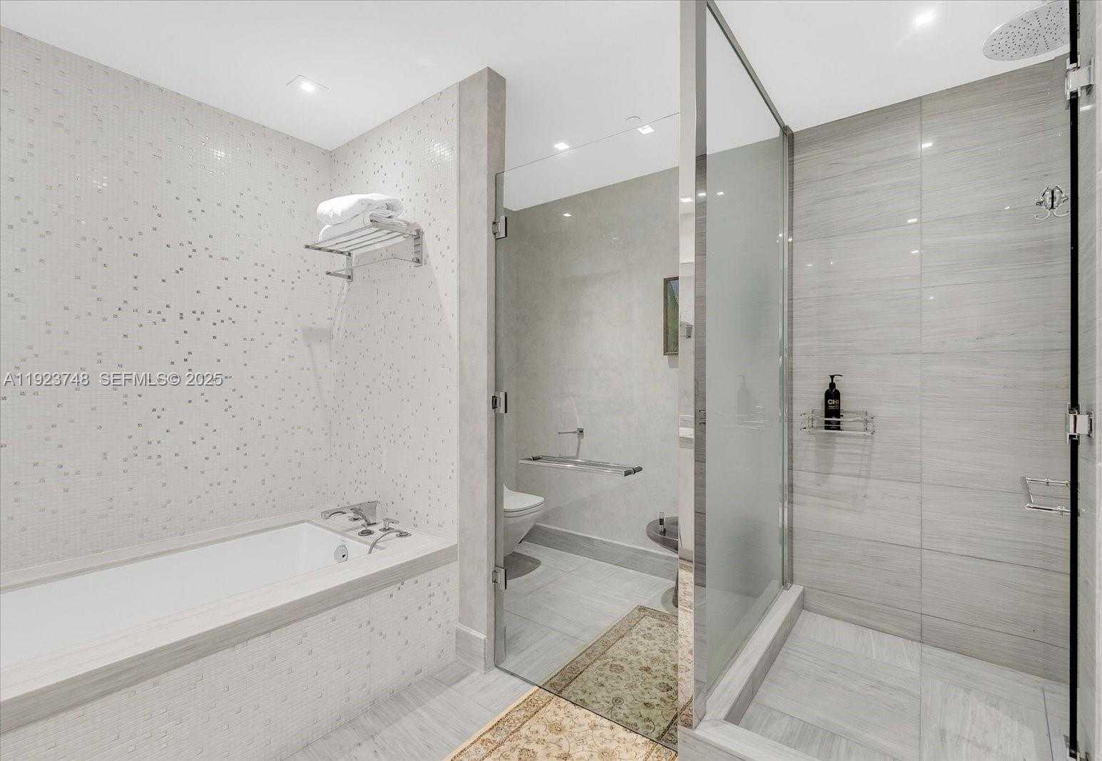 Small Image of 16901 COLLINS AVE #1802, Sunny Isles Beach Number 19