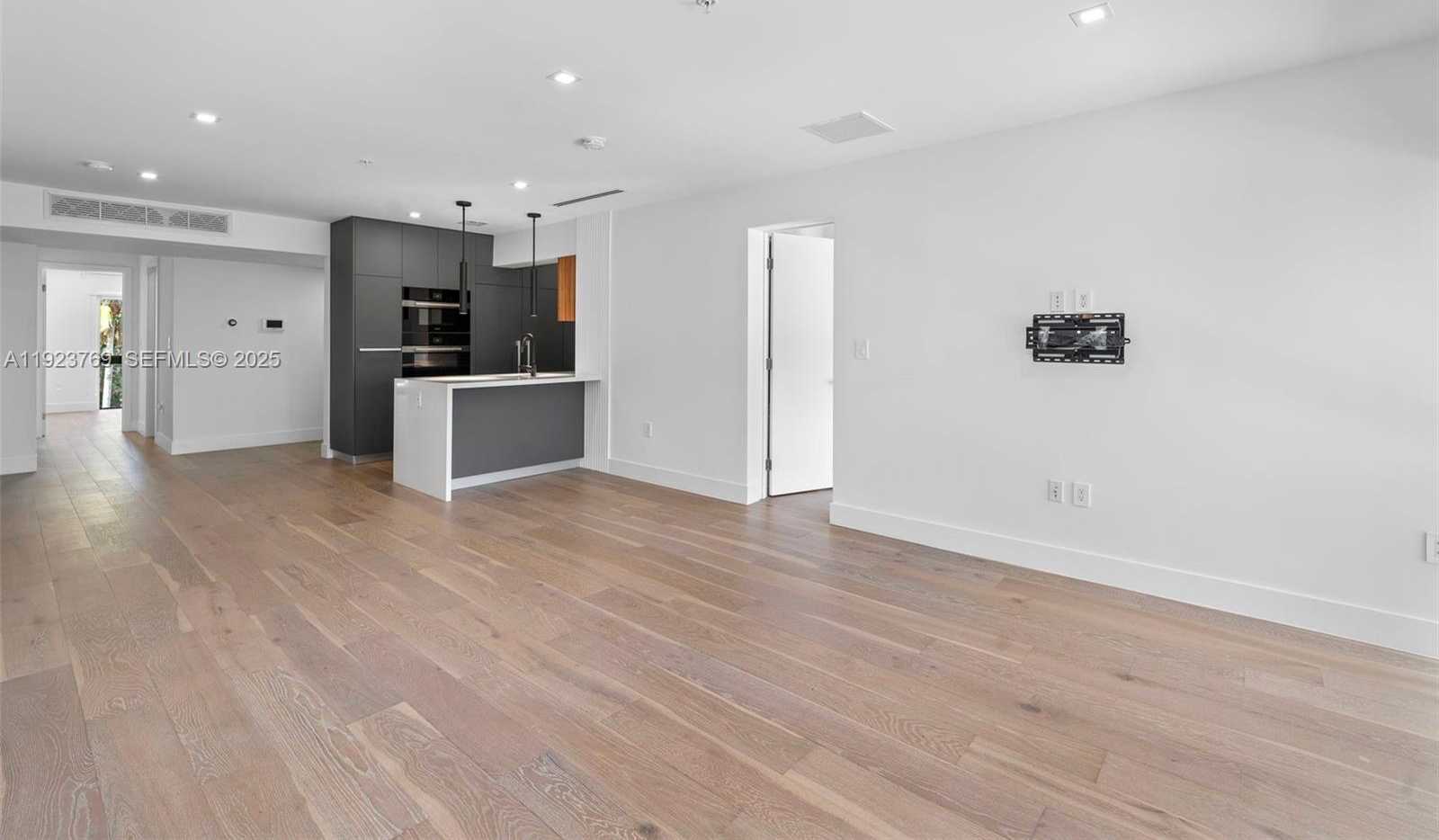 Imagen de Pequeño Objeto