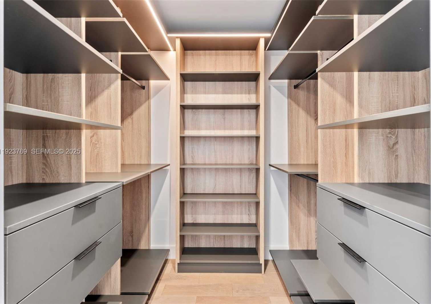 Imagen de Pequeño Objeto