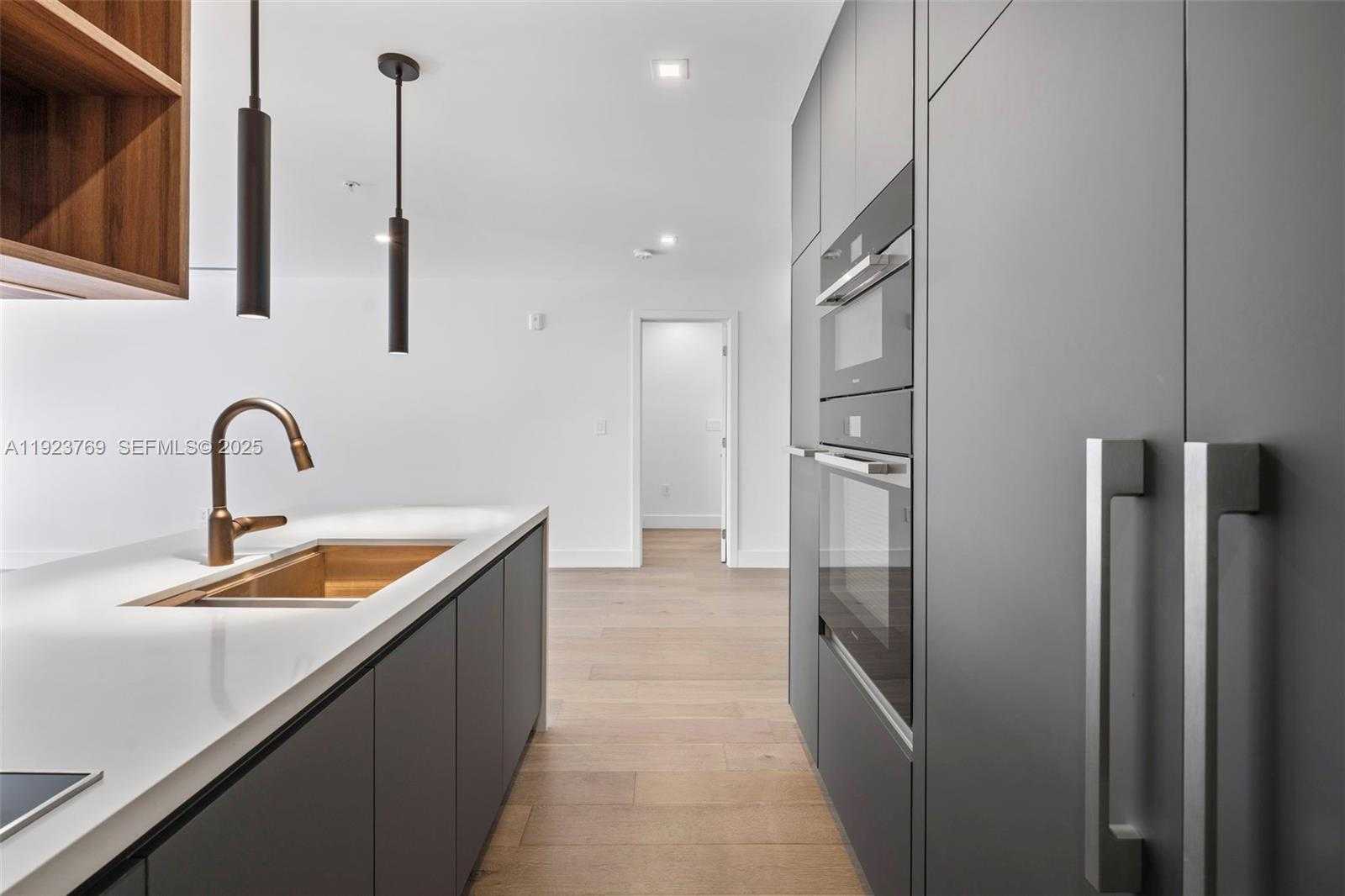 Imagen de Pequeño Objeto