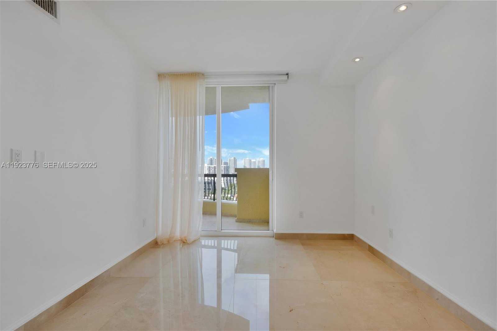 Small Image of 17875 COLLINS AVE #905, Sunny Isles Beach Number 28