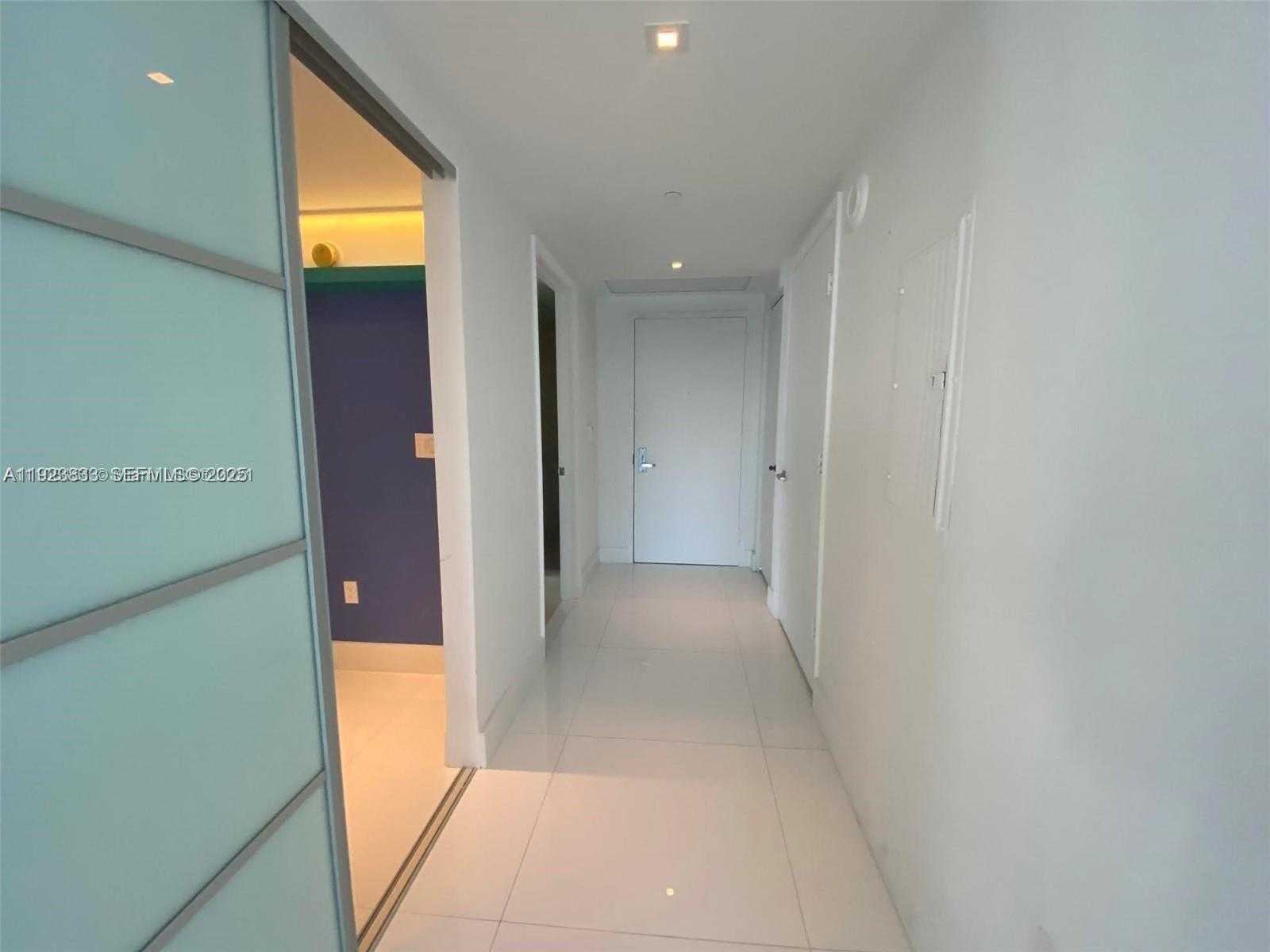 Small Image of 495 BRICKELL AVE #2902, Miami Number 10