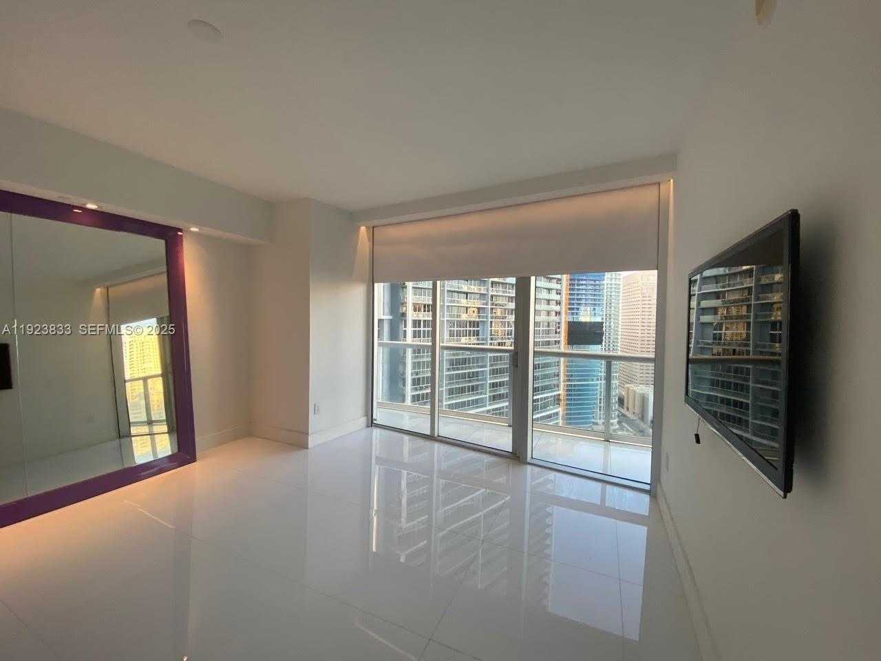 Small Image of 495 BRICKELL AVE #2902, Miami Number 11