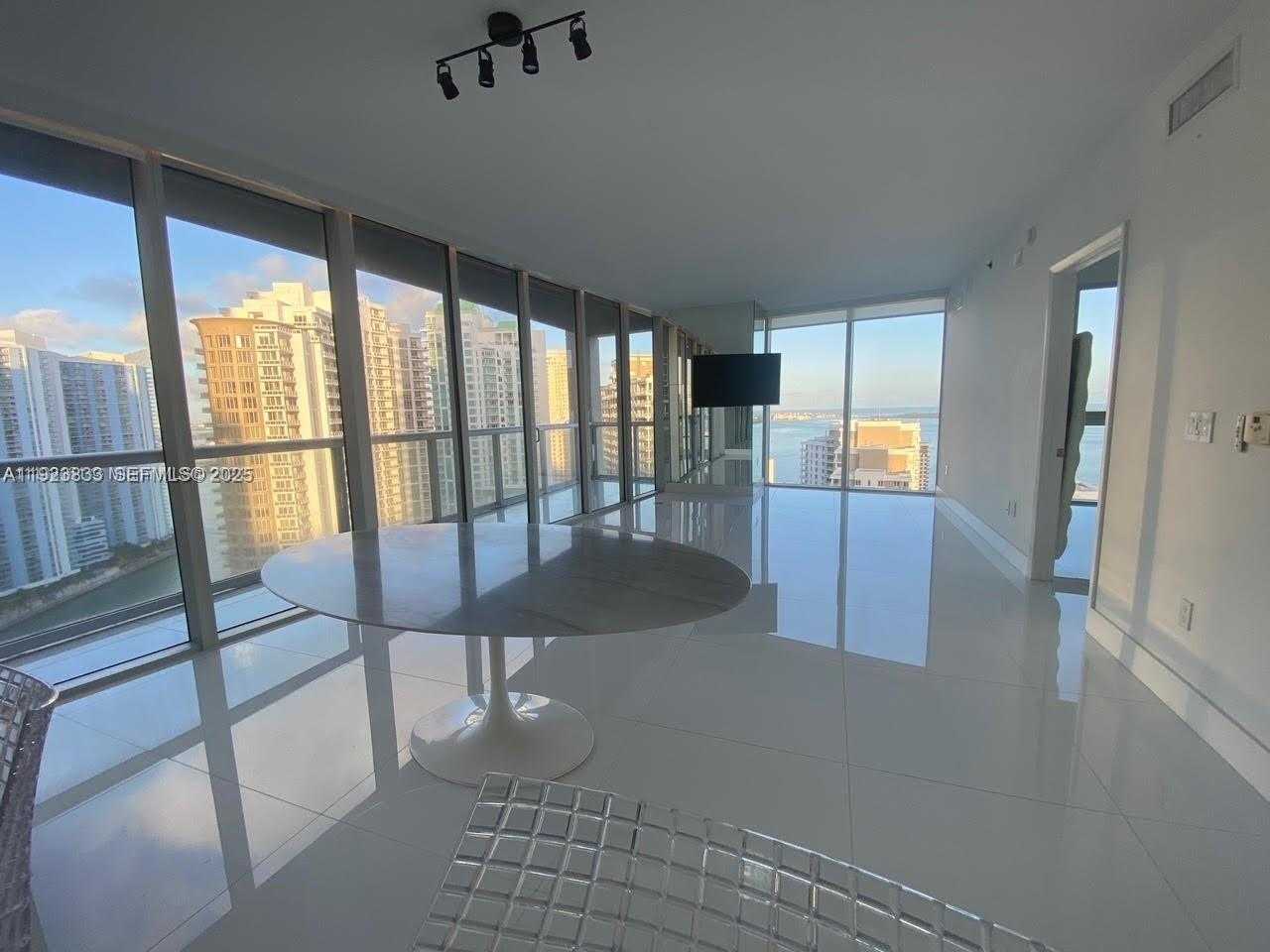 Small Image of 495 BRICKELL AVE #2902, Miami Number 6
