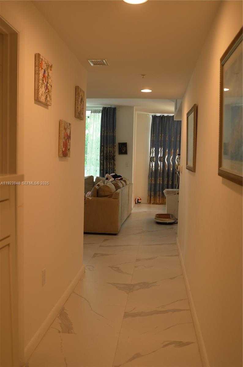 Imagen de Pequeño Objeto