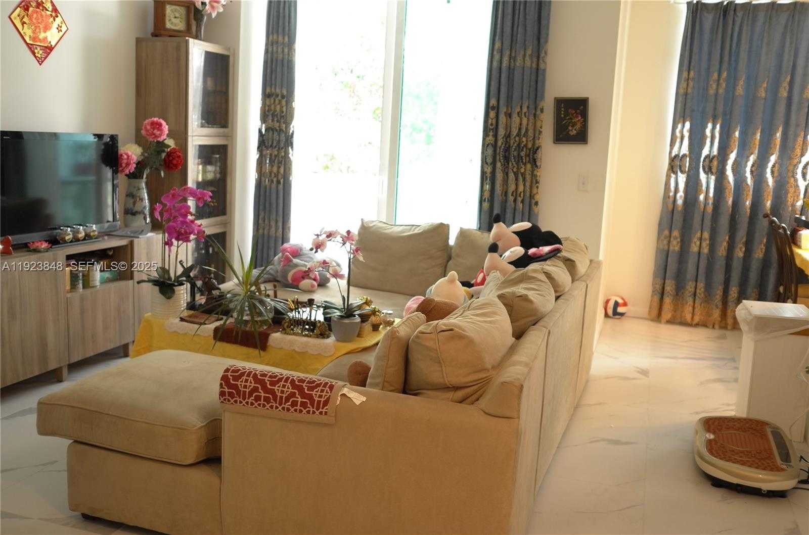 Imagen de Pequeño Objeto