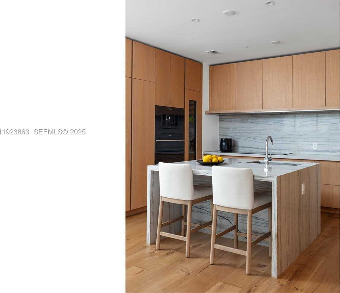 Small Image of 8701 COLLINS AVE #902, Miami Beach Number 6