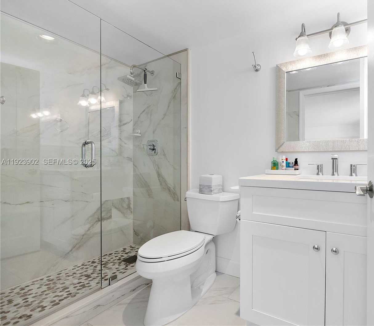 Small Image of 1800 COLLINS AVE #11B, Miami Beach Number 9