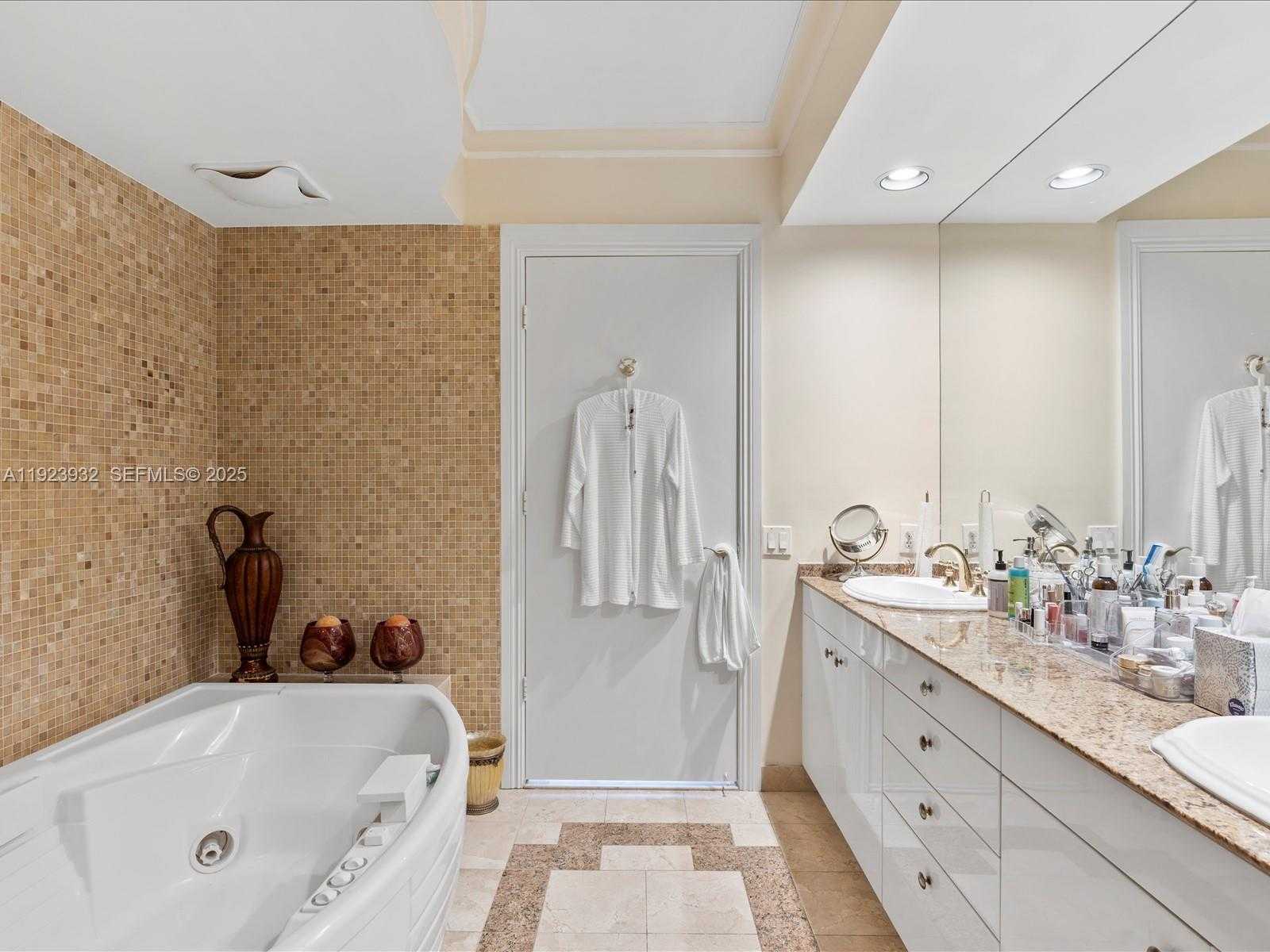 Small Image of 19111 COLLINS AVE #2503, Sunny Isles Beach Number 34