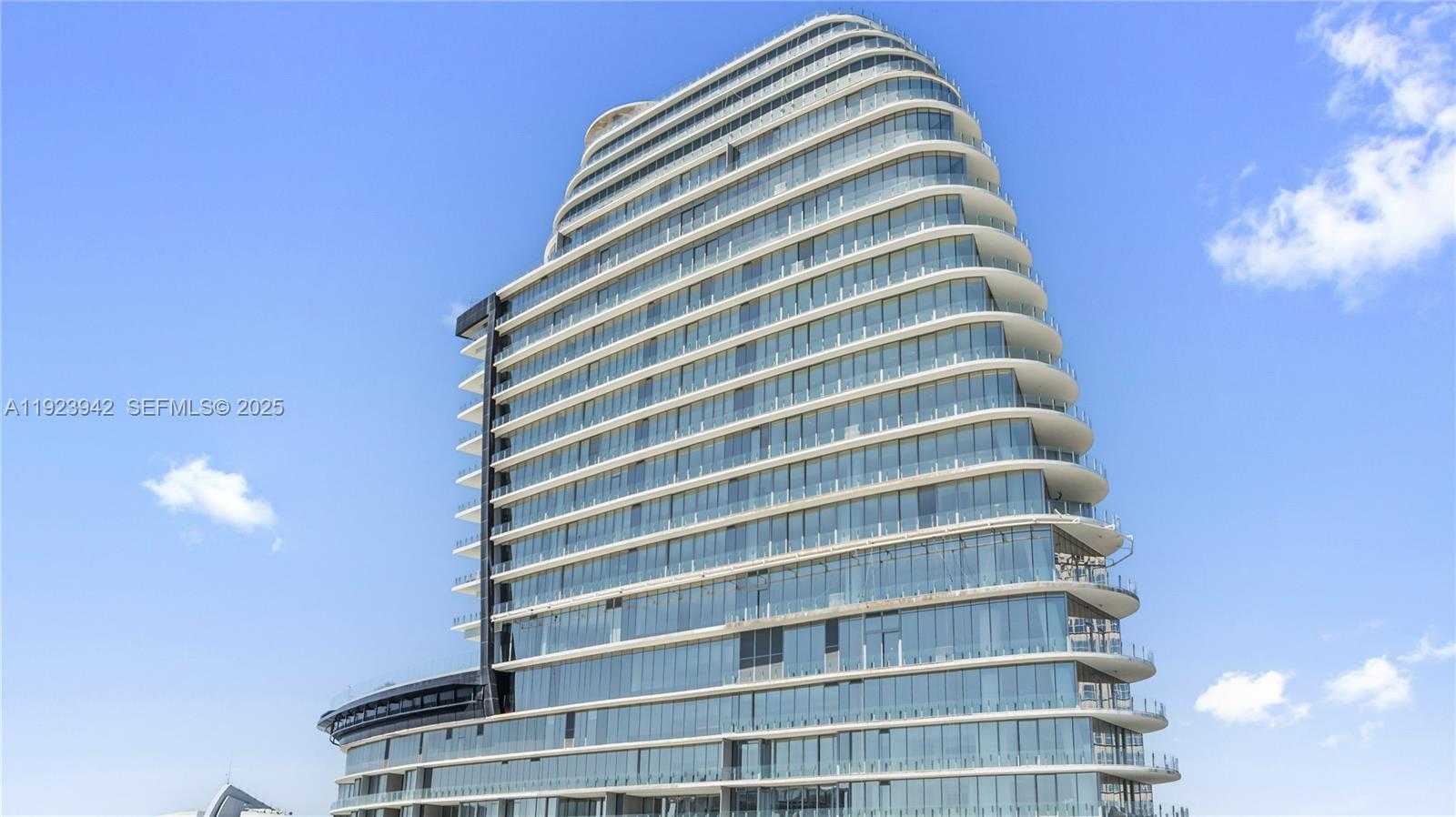 Small Image of 300 BISCAYNE BOULEVARD WAY #1106E, Miami Number 14