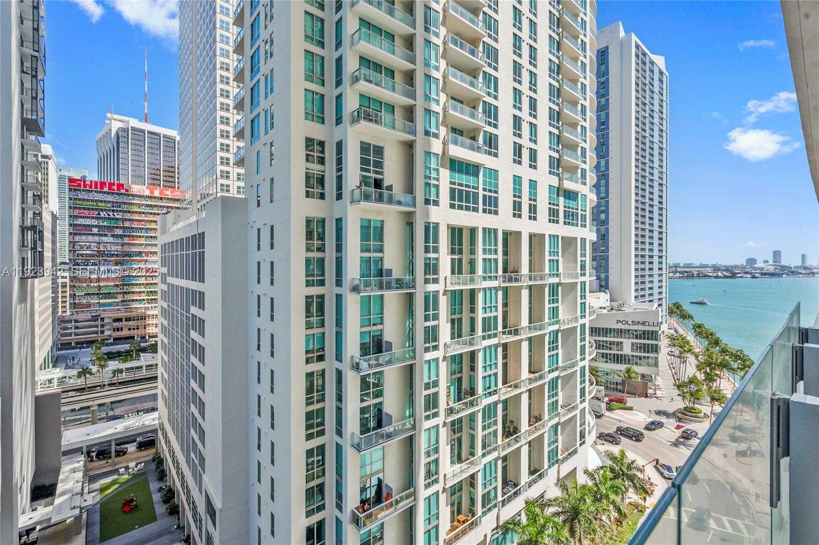 Small Image of 300 BISCAYNE BOULEVARD WAY #1106E, Miami Number 15