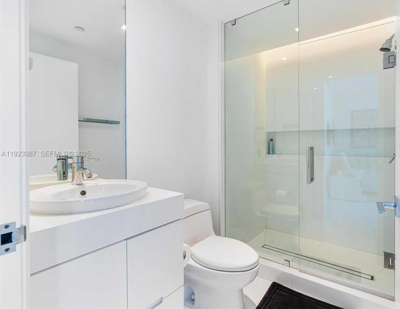 Small Image of 17121 COLLINS AVE #3201, Sunny Isles Beach Number 25