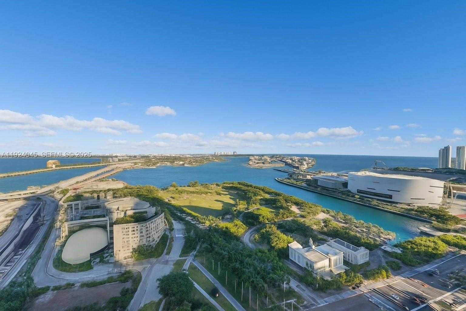 Small Image of 1040 BISCAYNE BLVD #2603, Miami Number 23