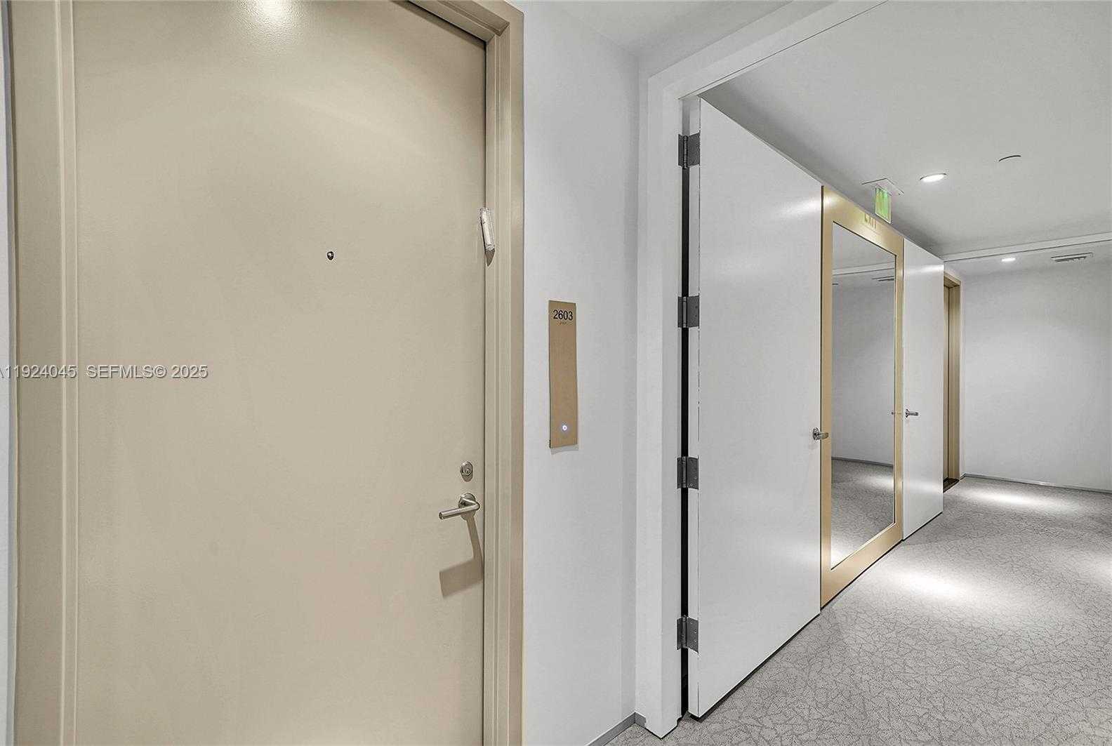 Small Image of 1040 BISCAYNE BLVD #2603, Miami Number 24