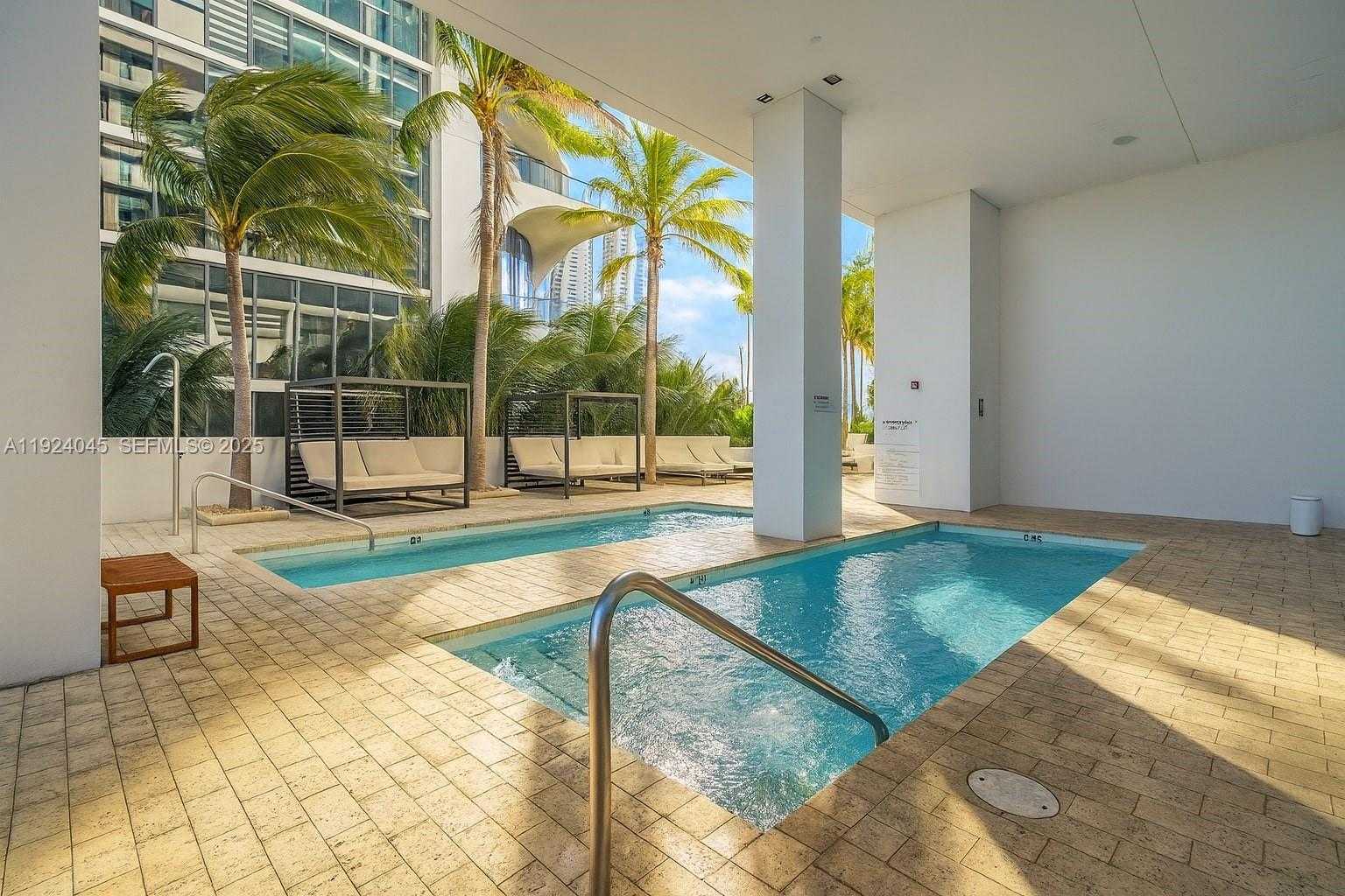 Small Image of 1040 BISCAYNE BLVD #2603, Miami Number 37