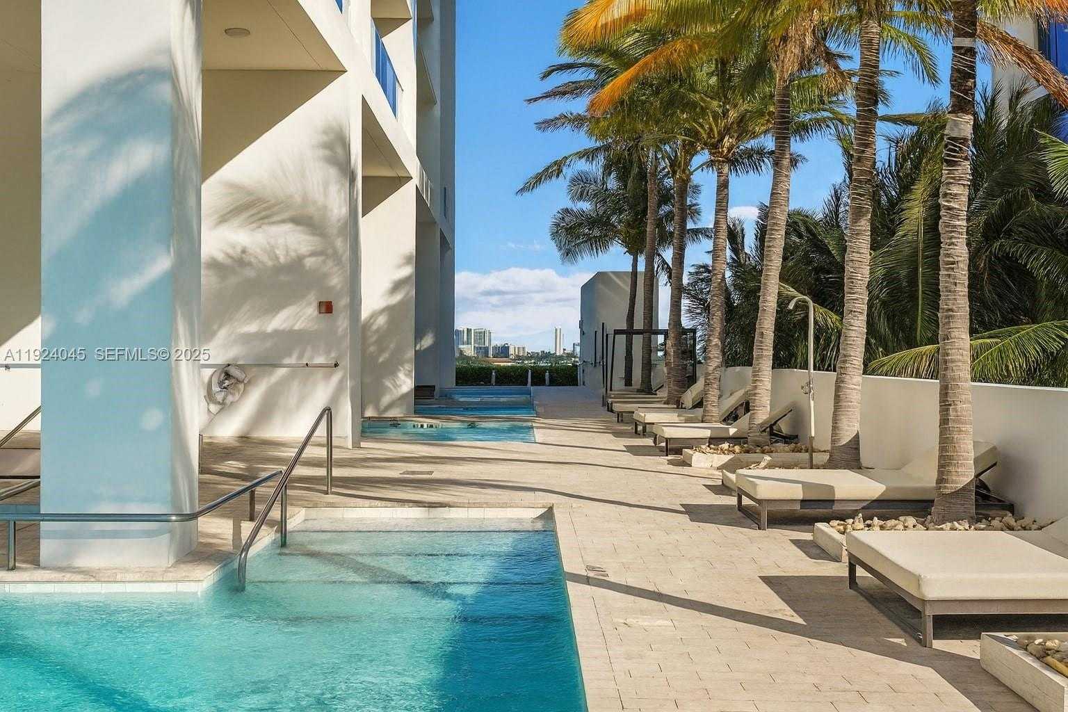 Small Image of 1040 BISCAYNE BLVD #2603, Miami Number 40