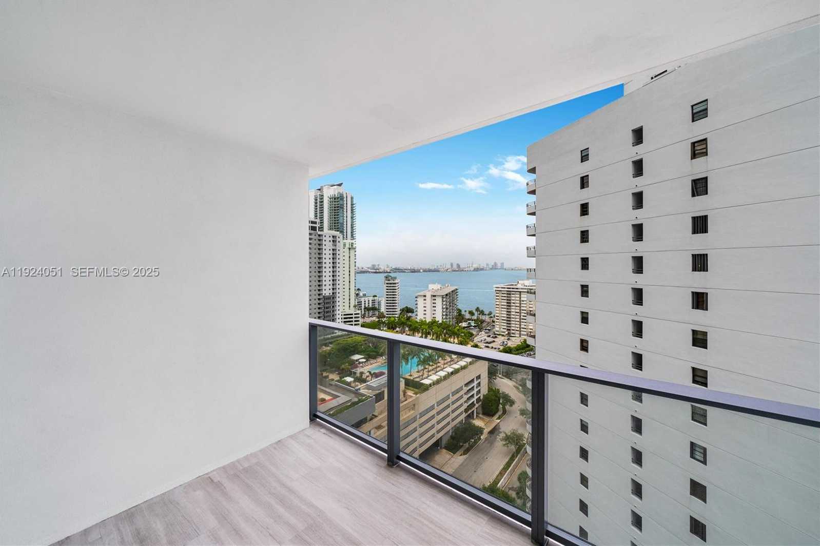 Small Image of 1451 BRICKELL AVE #2003, Miami Number 14