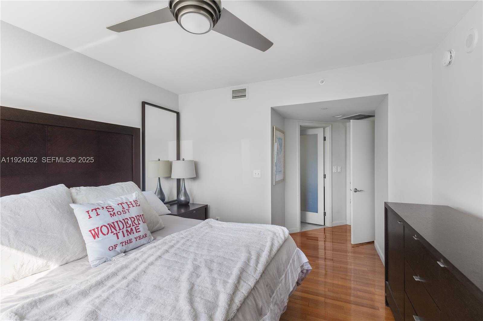 Small Image of 1330 WEST AVE #1712, Miami Beach Number 15