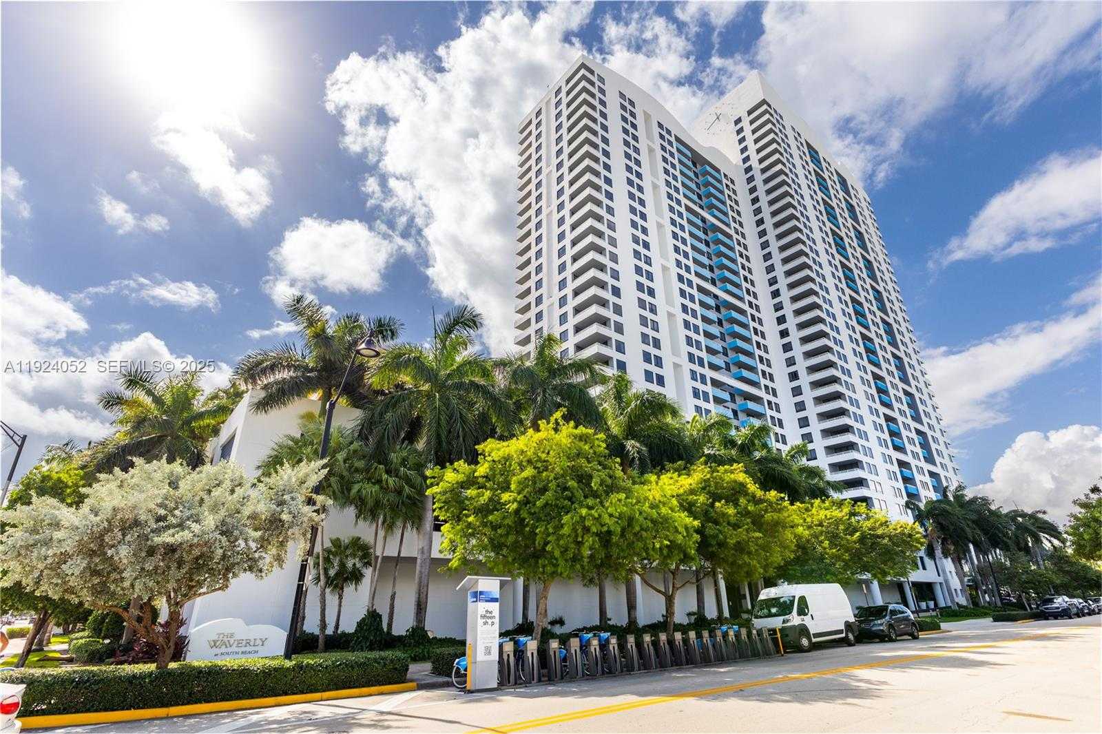 Small Image of 1330 WEST AVE #1712, Miami Beach Number 21