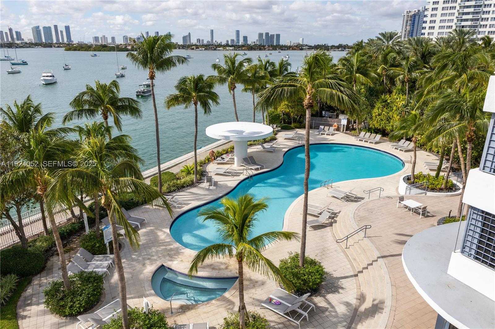 Small Image of 1330 WEST AVE #1712, Miami Beach Number 25