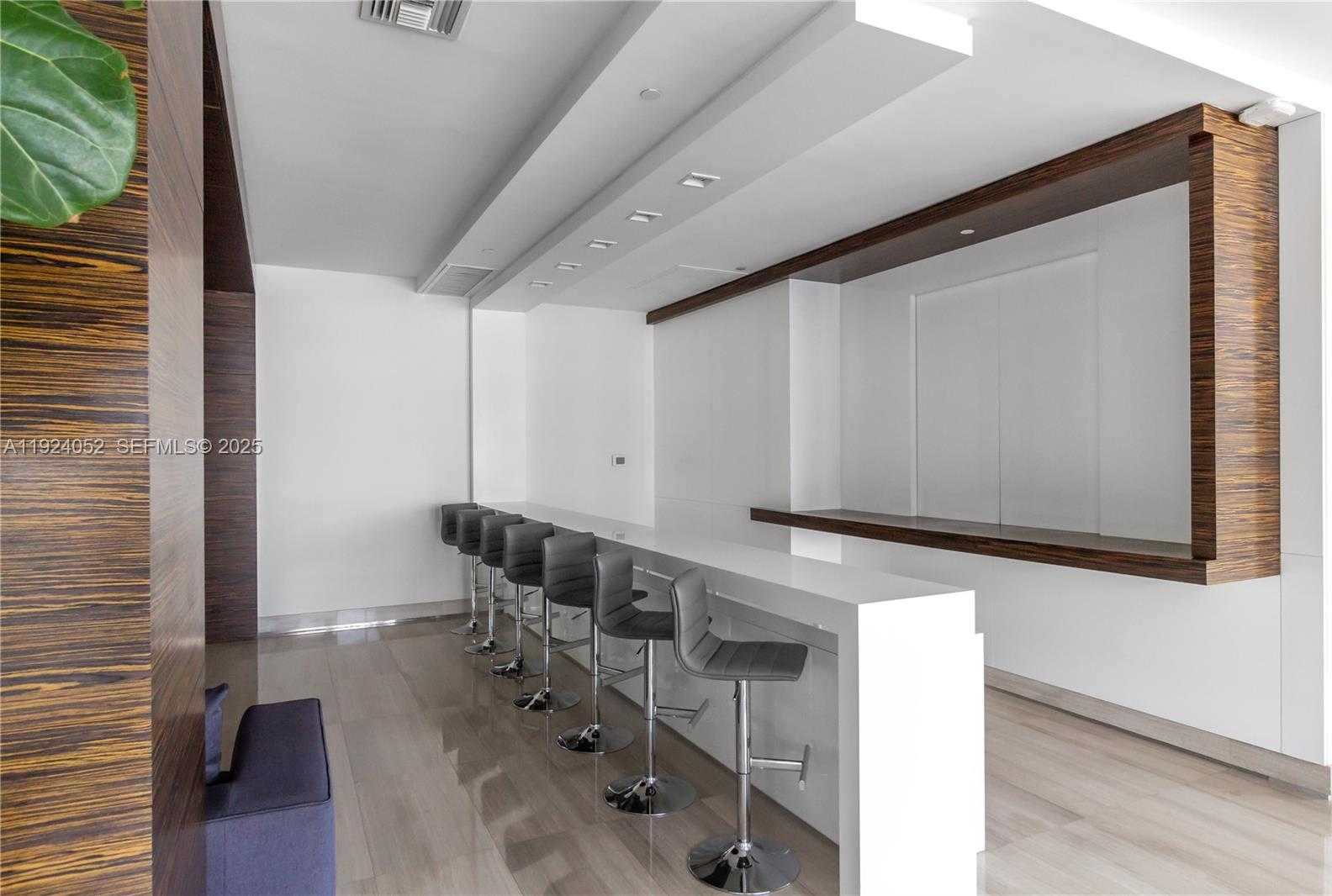 Small Image of 1330 WEST AVE #1712, Miami Beach Number 33