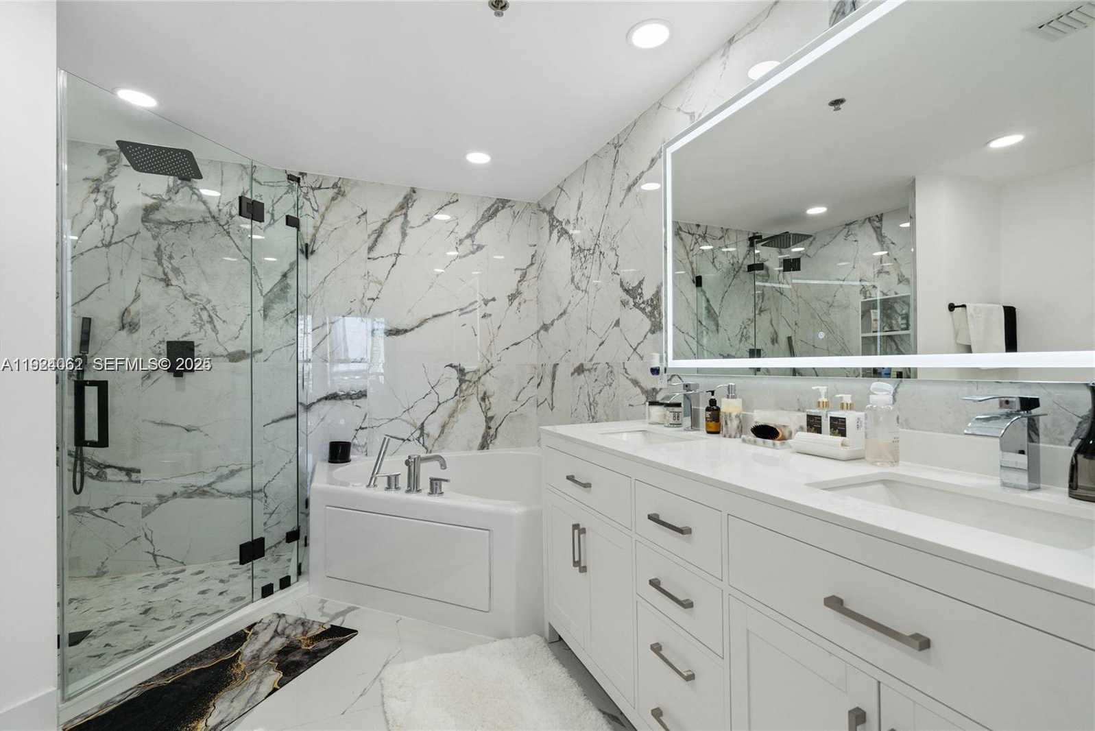 Small Image of 3029 NORTH EAST 188TH ST #1021, Aventura Number 13