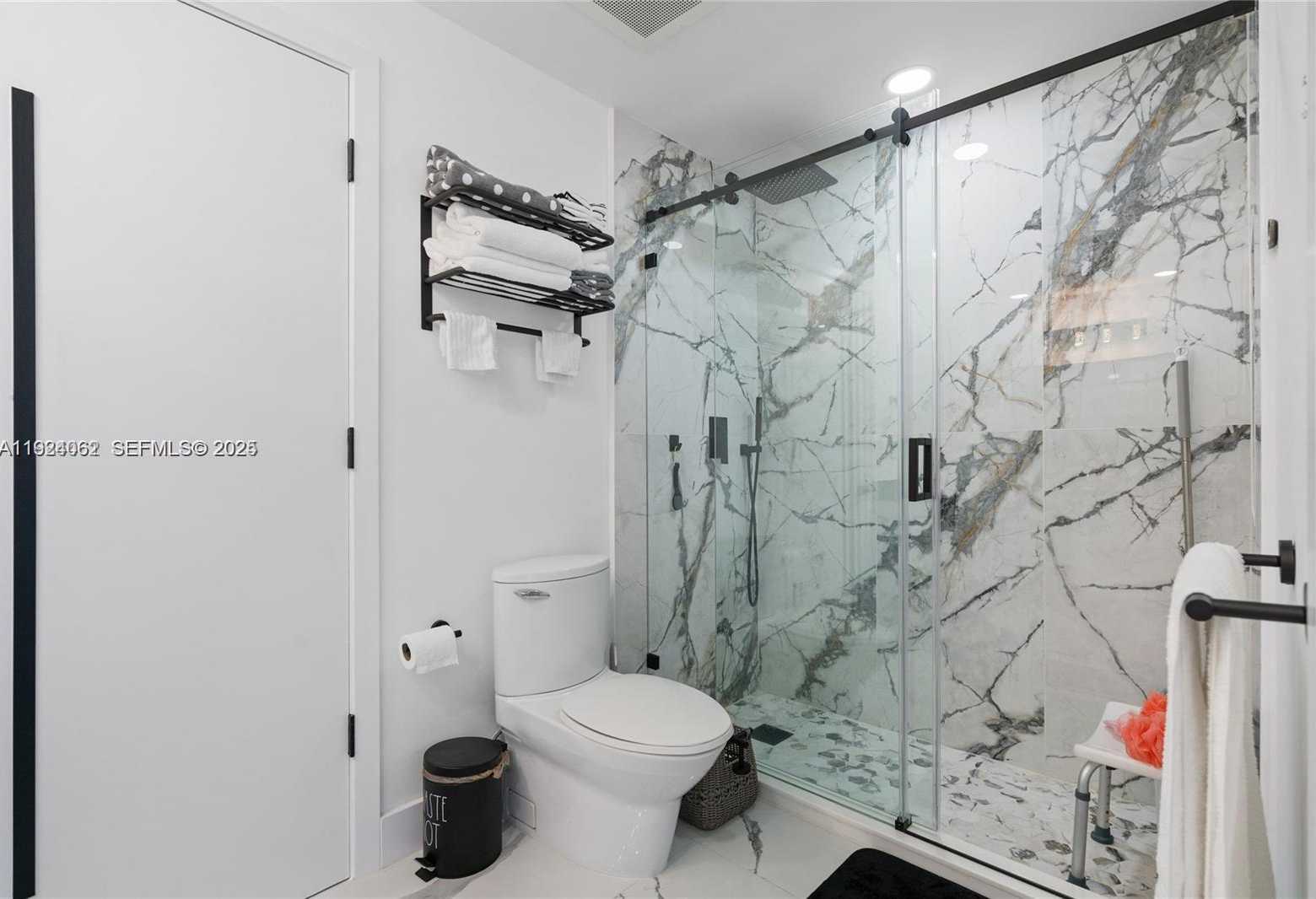 Small Image of 3029 NORTH EAST 188TH ST #1021, Aventura Number 18