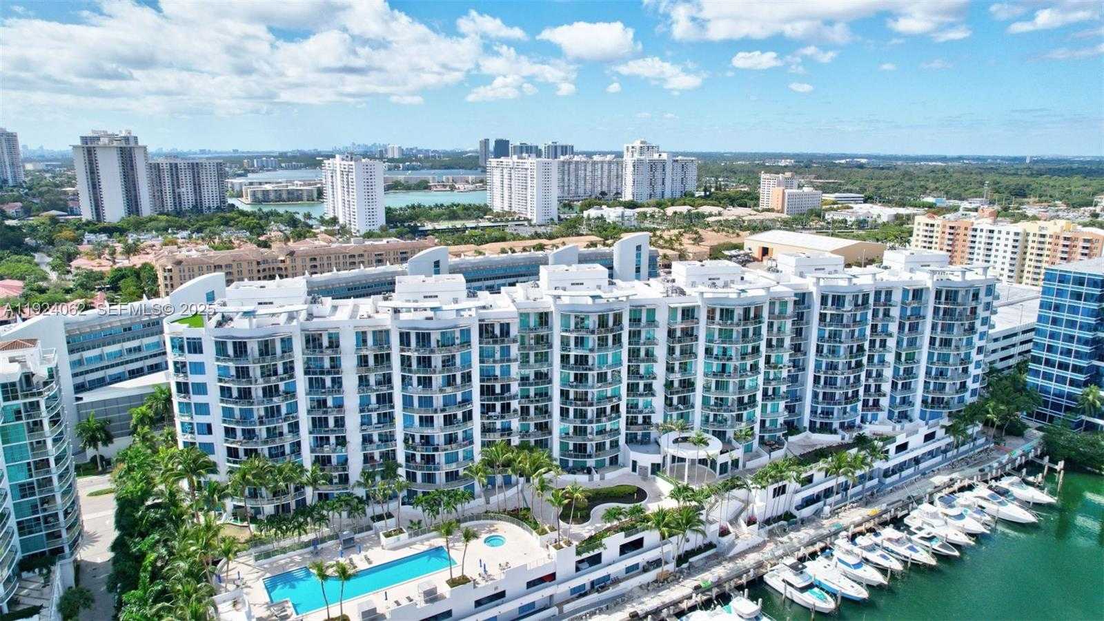 Small Image of 3029 NORTH EAST 188TH ST #1021, Aventura Number 30